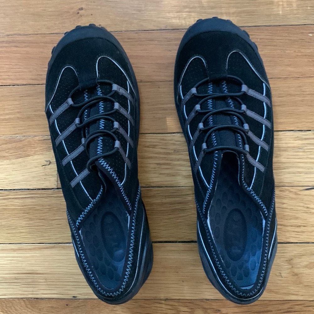 Clarks Privo walking shoes